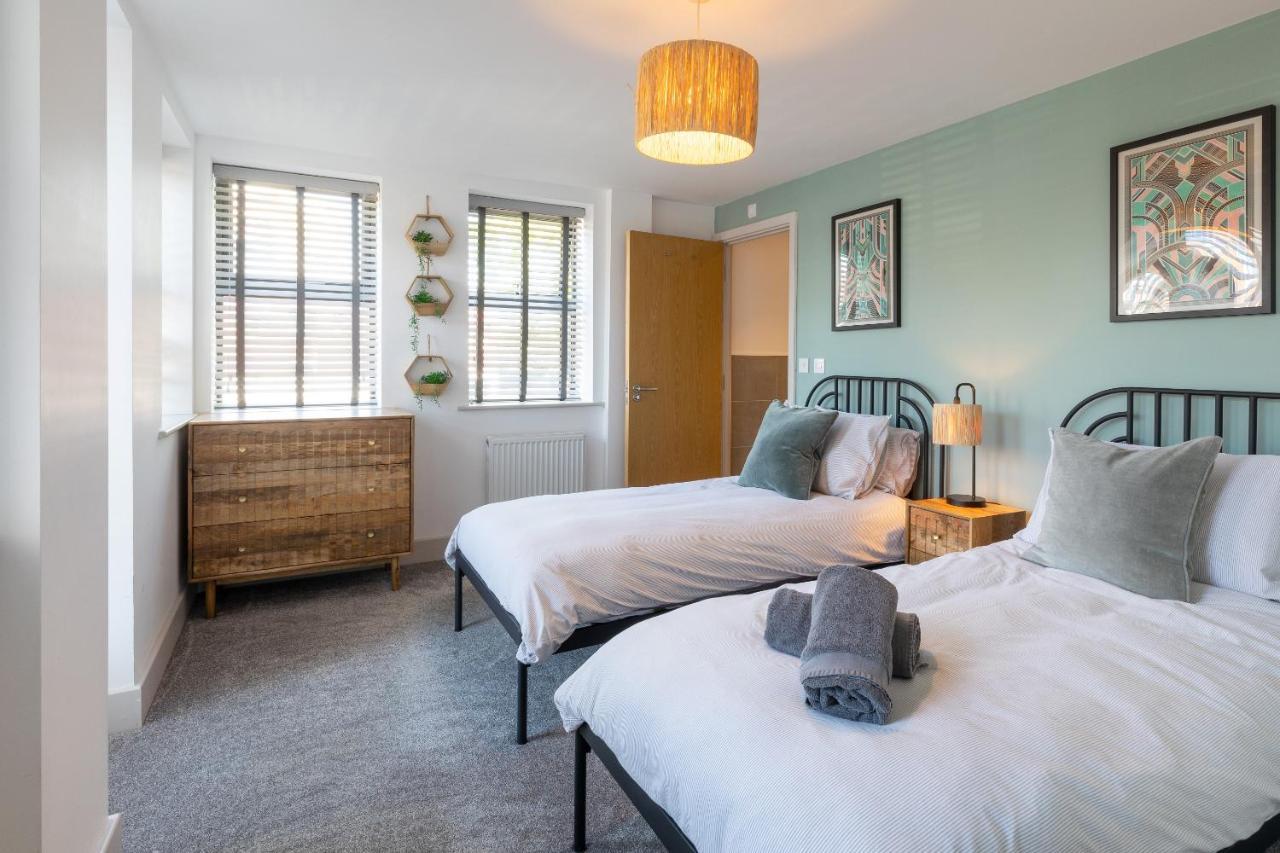 X-Large Two Bedroom & Two Bathroom Apartment With Free Evening Parking Southampton Luaran gambar