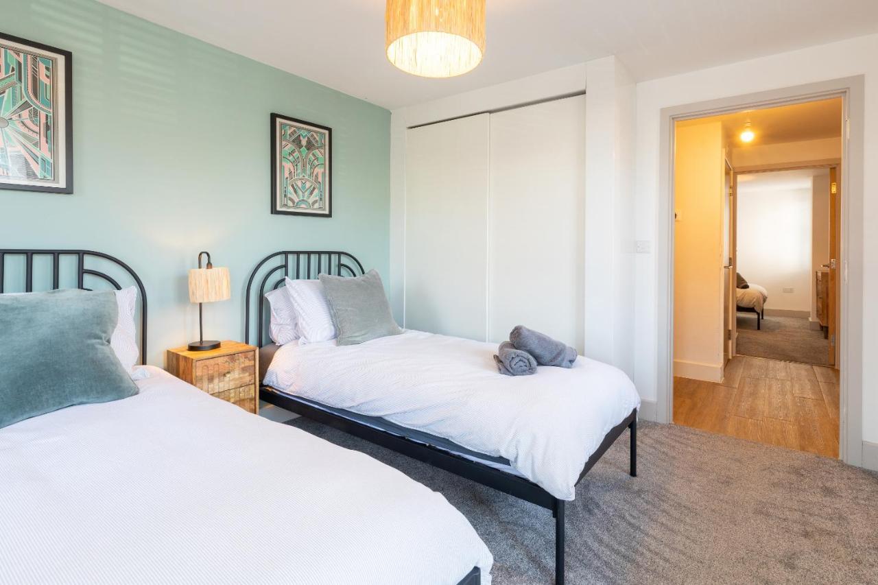 X-Large Two Bedroom & Two Bathroom Apartment With Free Evening Parking Southampton Luaran gambar