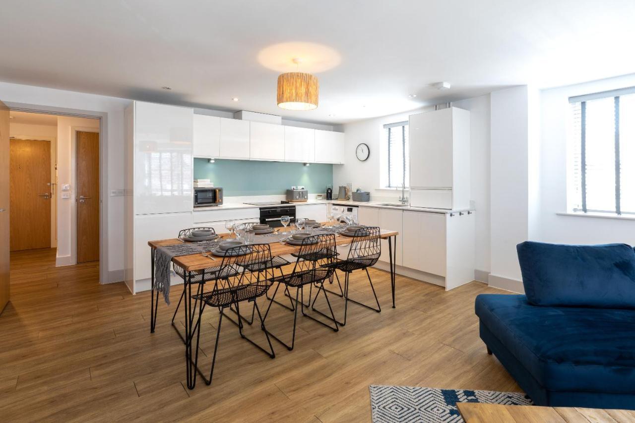 X-Large Two Bedroom & Two Bathroom Apartment With Free Evening Parking Southampton Luaran gambar