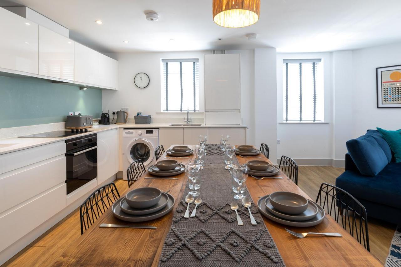 X-Large Two Bedroom & Two Bathroom Apartment With Free Evening Parking Southampton Luaran gambar